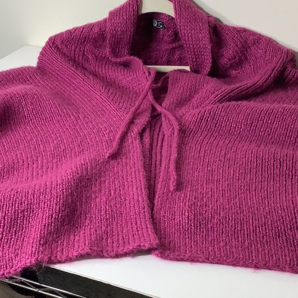 Tanami Fuchsia Pink Sweater OS - Picture 6 of 10